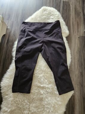 Tek Gear Black Cropped Exercise Leggings